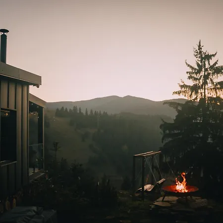 Laska House * Пилипец