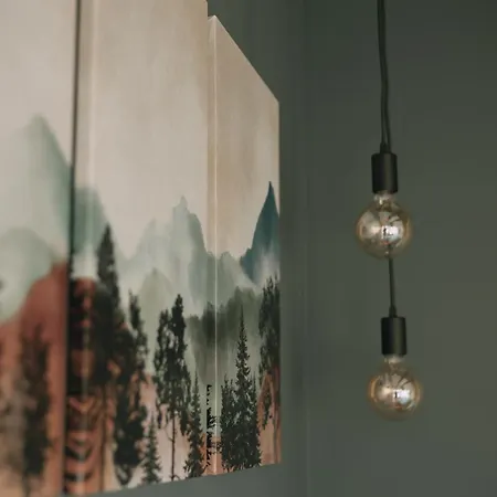Laska House Пилипец