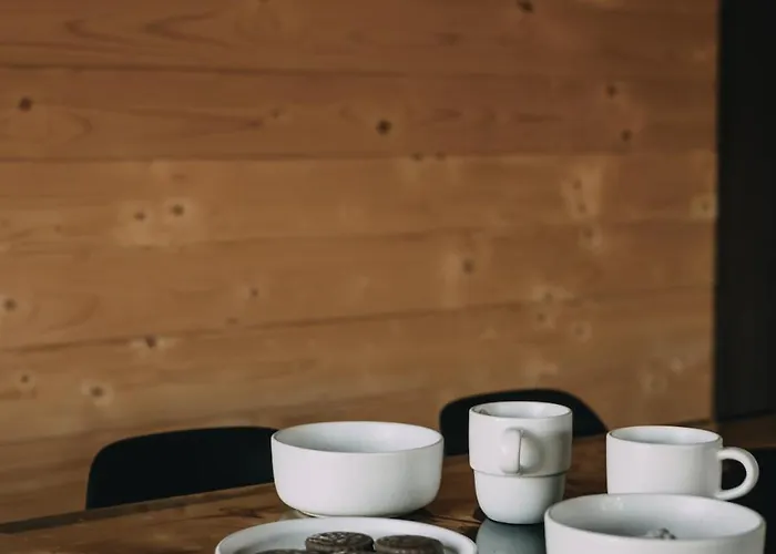 Laska House 皮利佩齐