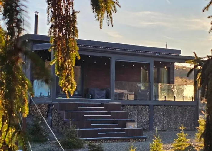 Laska House