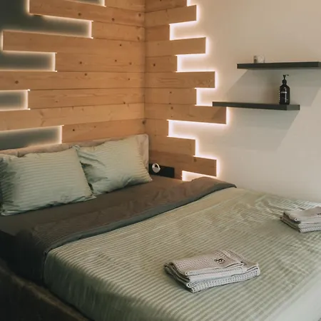 Laska House Villa *